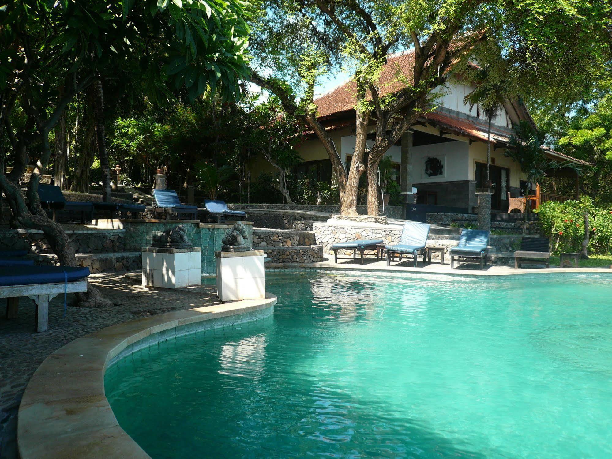 Wawa Wewe II Villas Amed Exterior foto