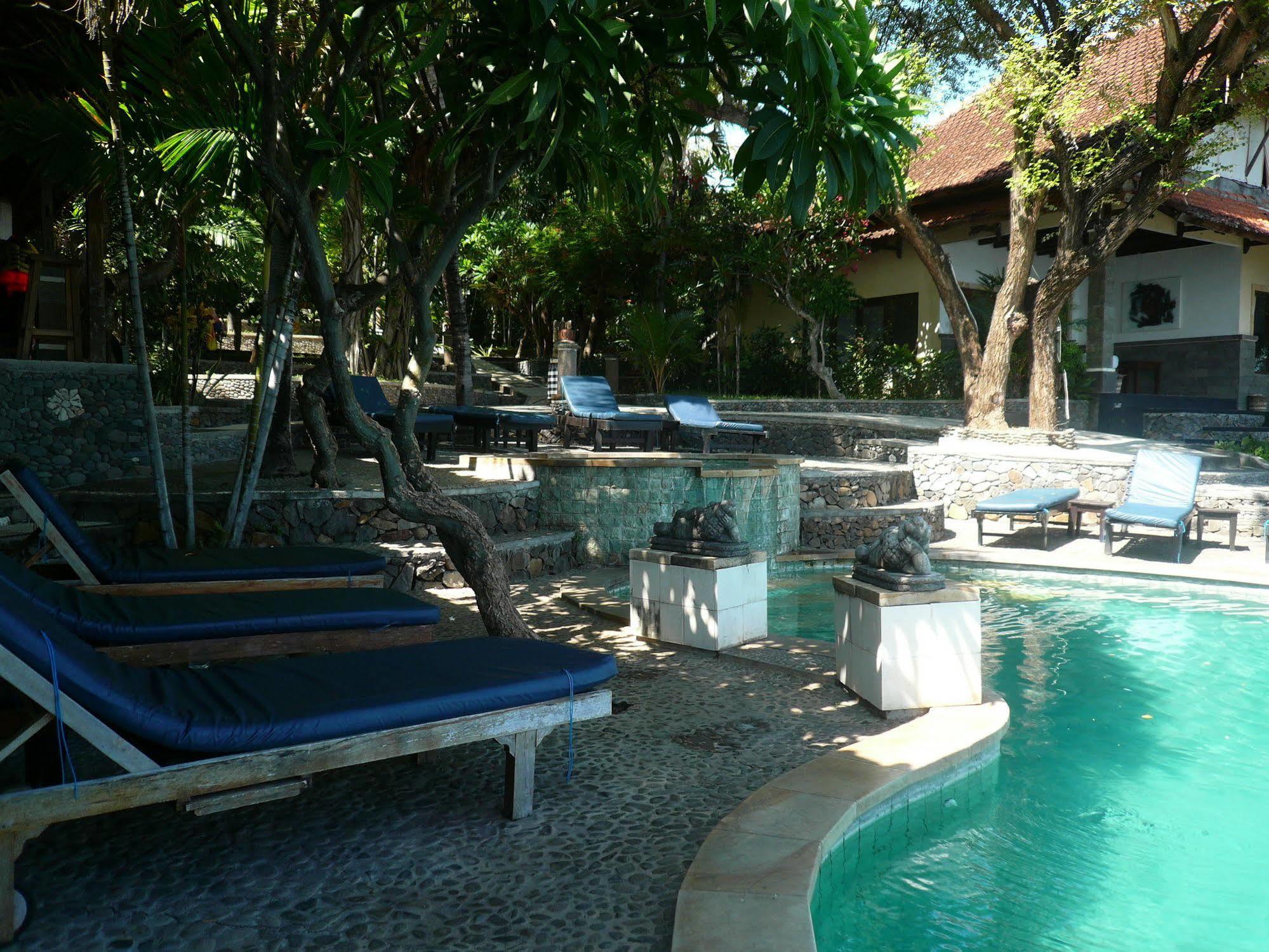 Wawa Wewe II Villas Amed Exterior foto