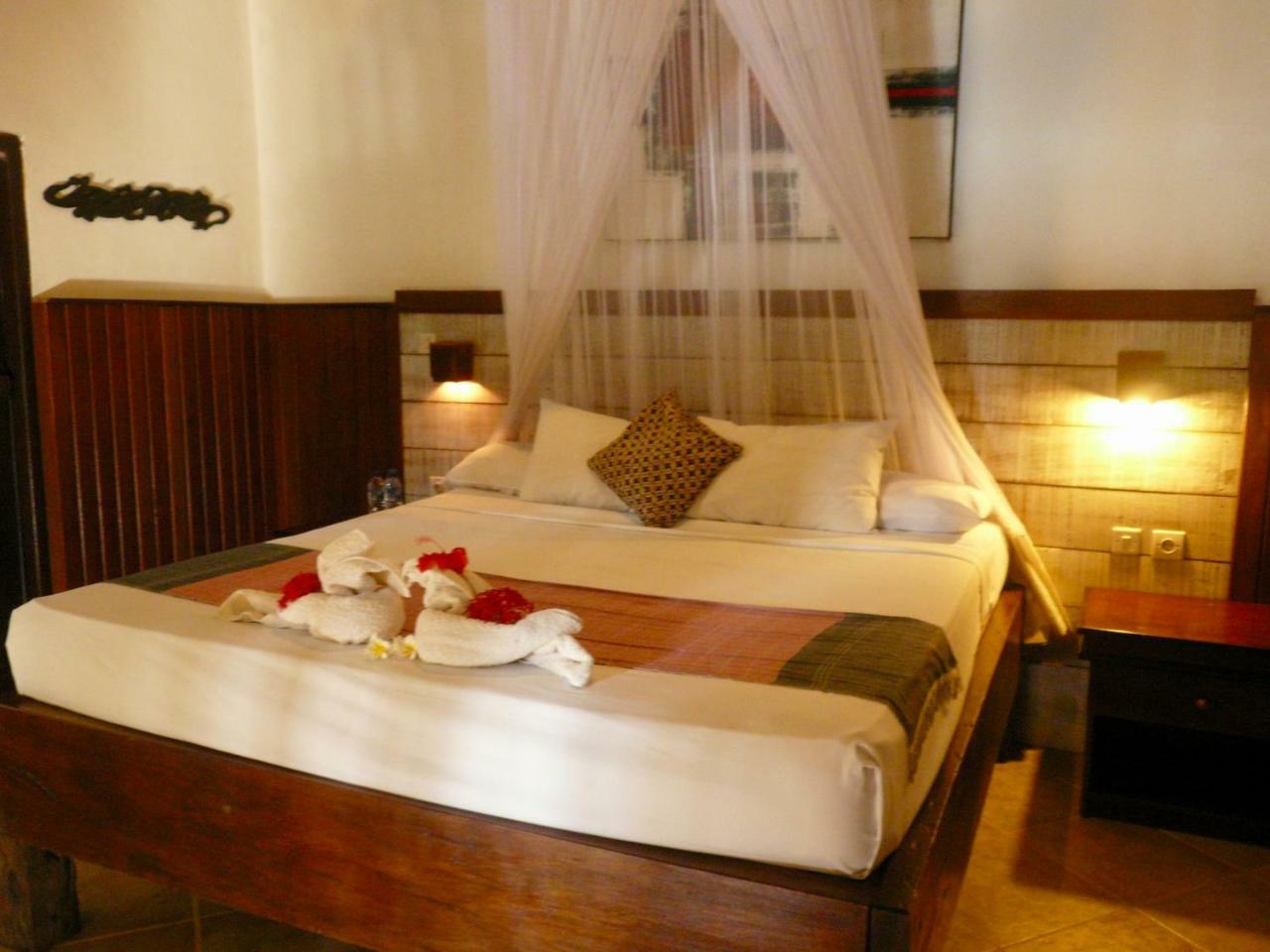 Wawa Wewe II Villas Amed Exterior foto
