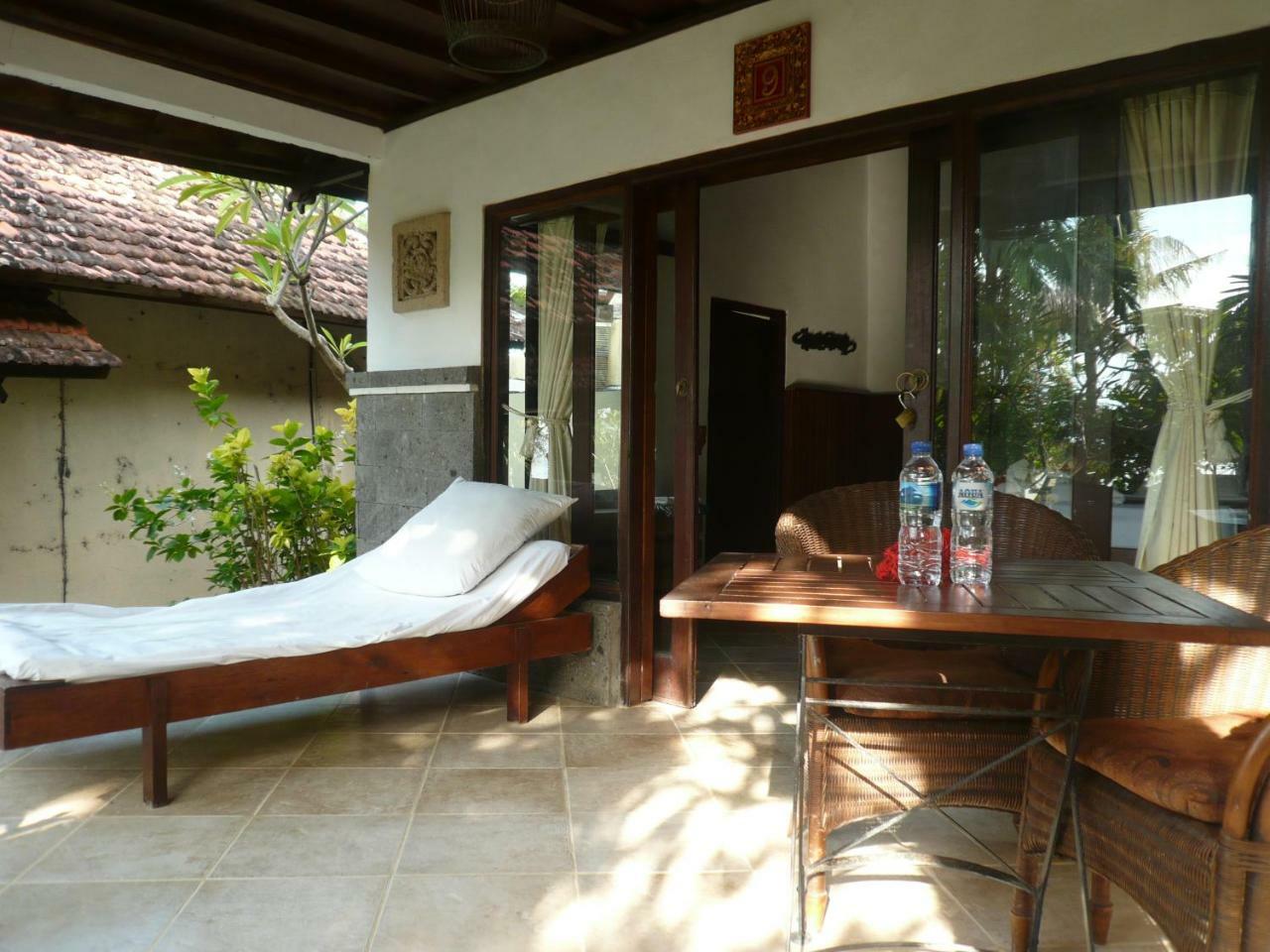 Wawa Wewe II Villas Amed Exterior foto